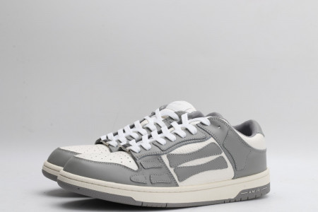 AR1M1 LOW-TOP SNEAKER