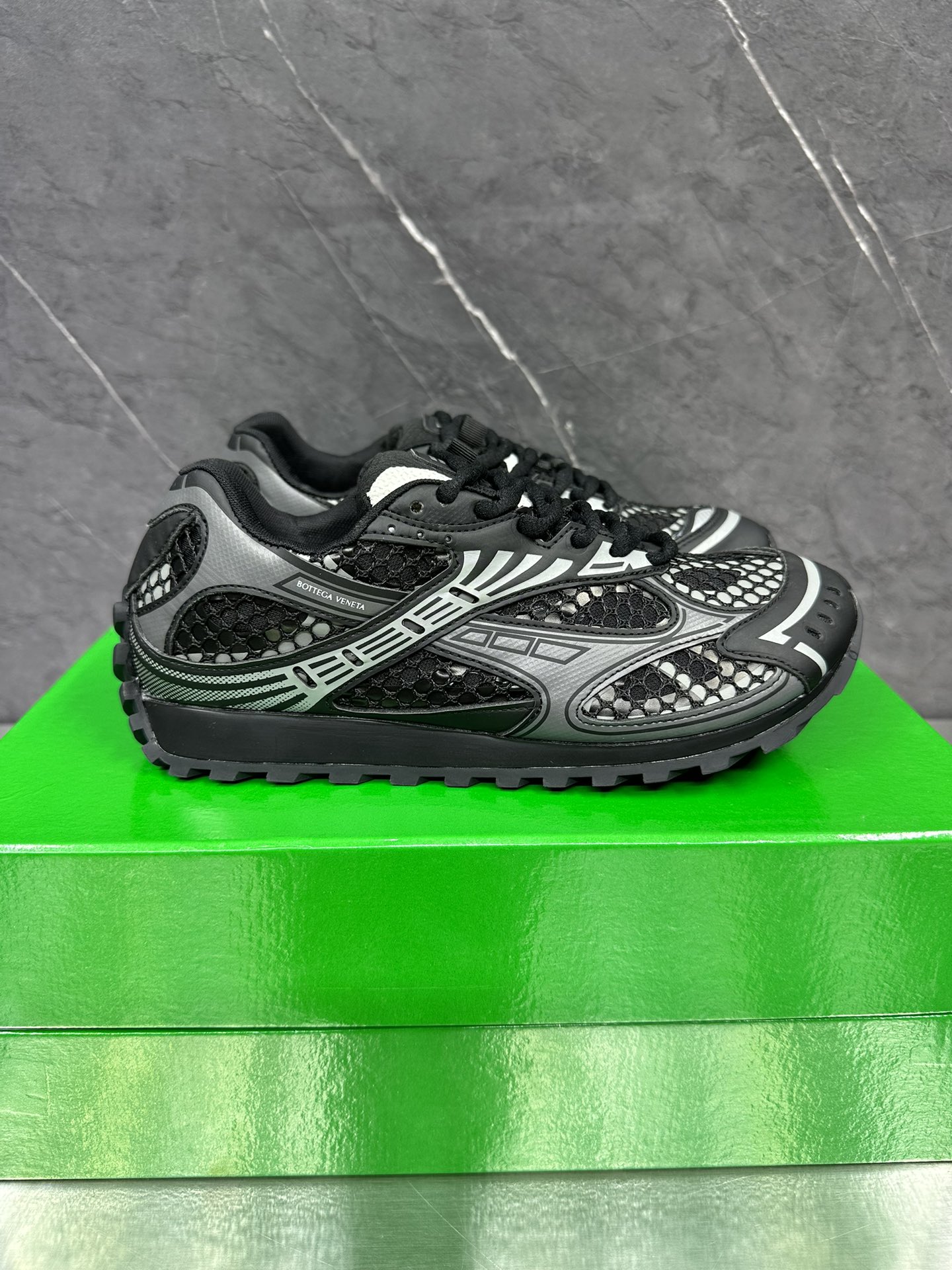BV SNEAKERS